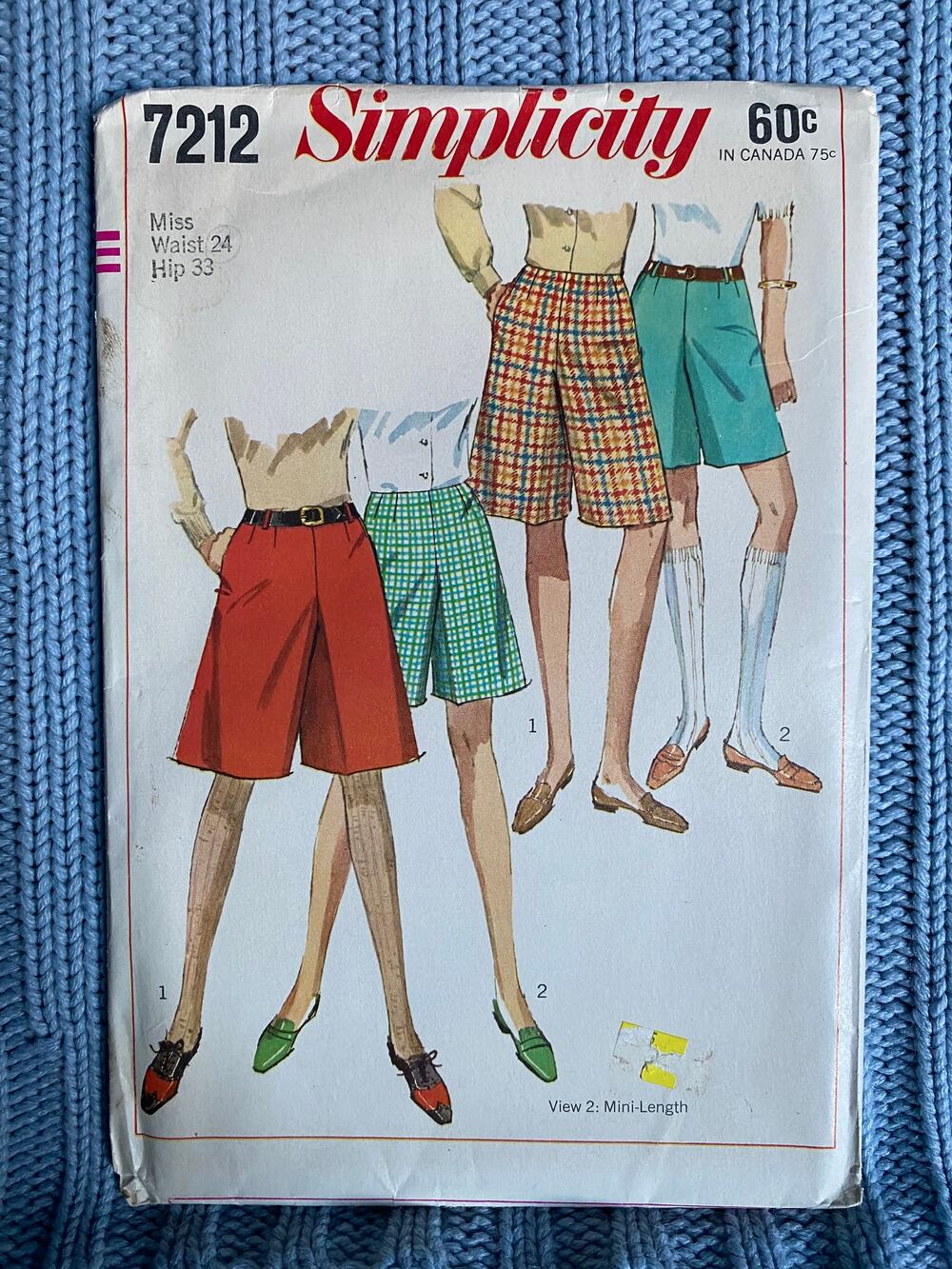 Simplicity 7212 Sewing pattern bermuda short 1960s waist 24 hip 33